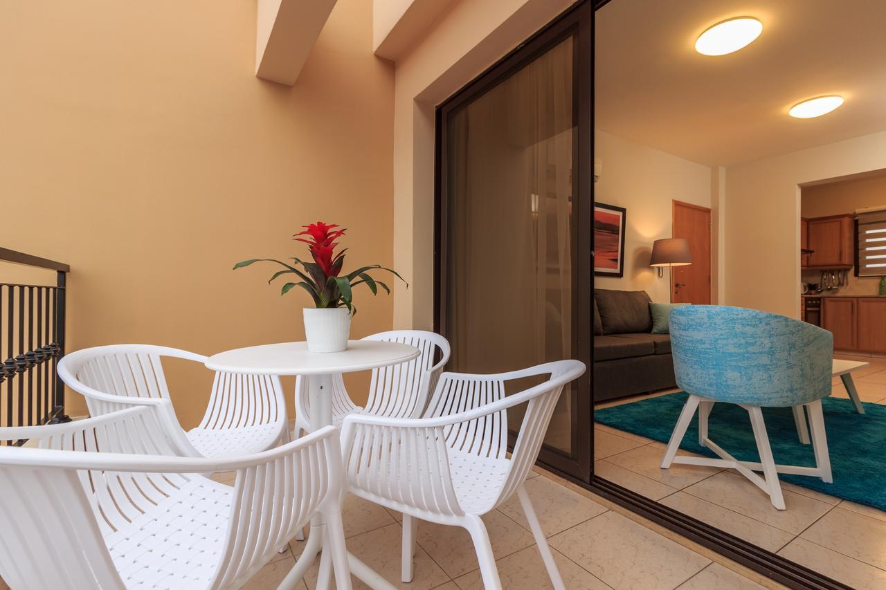 Soho City Apartments 라르나카 외부 사진