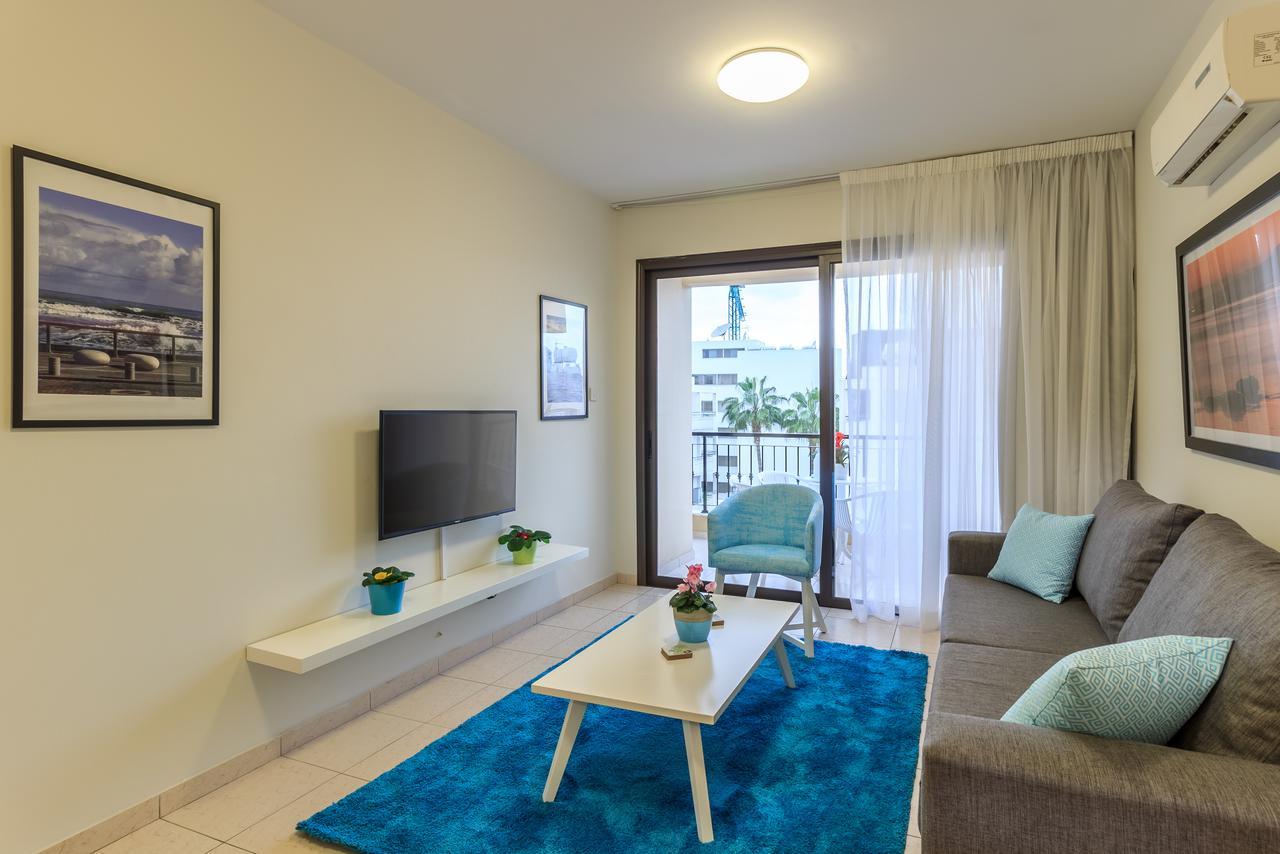 Soho City Apartments 라르나카 외부 사진